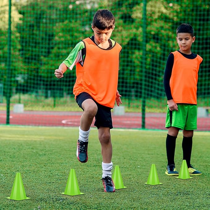 Leelosp 48 Pack 7" or 9" Plastic Traffic Cones Agility Field Marker Soccer/Safety/Sports/Training Cones for Skating Basketball Football Practice Drills Themed Party Decorations