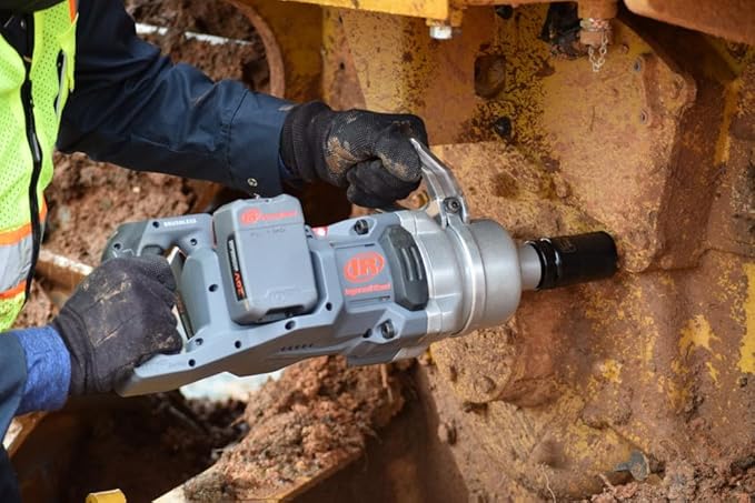 Ingersoll Rand W9491-K2E 20V High-torque 1" Drive Cordless Impact Wrench Kit, 2600 ft-lbs Nut-busting Torque, 2 Batteries and Charger, Standard Anvil