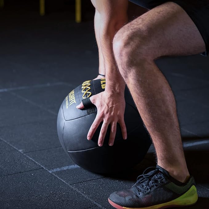 Soft Wall Ball - Medicine Ball Set for Cardio Fitness Exercise - Weighted Med Ball for Strength and Conditioning Exercises, Cross Training Lunge, and Partner Toss