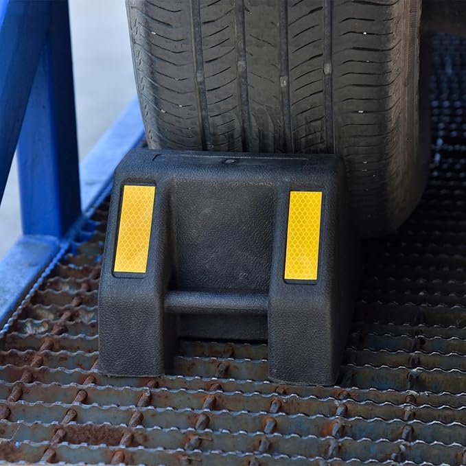 Heavy-Duty Rubber Wheel Chocks, Ergonomic Portable Durable Wheel Chock with Handle, Wheel Wedge, Wheel Stopper for Cars, Motorcycles, Travel Trailers (Large - 4Pack)