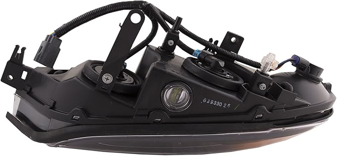 HEADLIGHTSDEPOT Halogen Headlights Compatible With Monaco La Palma 2002-2005 Motorhome RV Includes Left Driver and Right Passenger Side Headlamps