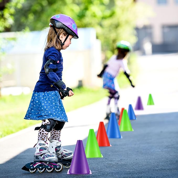 Leelosp 48 Pack 7" or 9" Plastic Traffic Cones Agility Field Marker Soccer/Safety/Sports/Training Cones for Skating Basketball Football Practice Drills Themed Party Decorations
