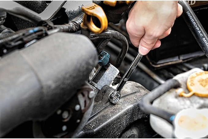 DEWALT Mechanics Tool Set, 1/4" & 3/8" & 1/2" Drive, SAE/Metric, 205-piece (DWMT81534)