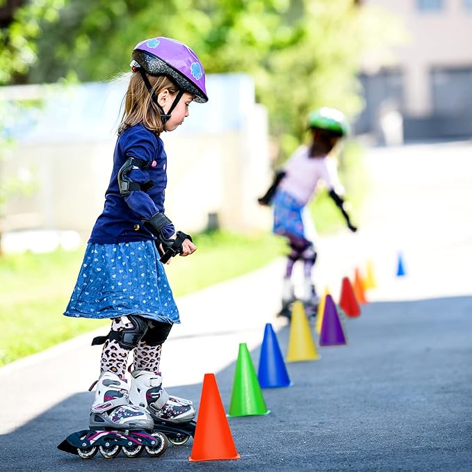Leelosp 48 Pack 7" or 9" Plastic Traffic Cones Agility Field Marker Soccer/Safety/Sports/Training Cones for Skating Basketball Football Practice Drills Themed Party Decorations