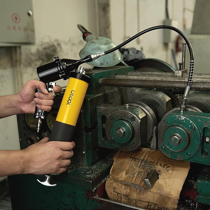 UTOOL Pneumatic Grease Gun, 6000 PSI Air Operated Grease Gun Kit, 14 oz Capacity, 18 Inch Resin Flex Hose, 1 Extension Bend Pipe, 1 Sharp Type Nozzle, 1 Basic Coupler, 1 Zerk Cleaner