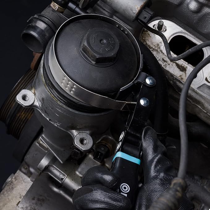 DURATECH Standard Swivel Oil Filter Wrench, Oil Filter Removal Tool, Fits Filters 3-1/4" - 3-7/8", Ideal for Car Repair Tools