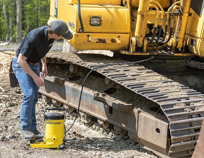 G.Gun Grease Gun - Fast & Easy Greasing. 10,000psi Output. Hands Free Foot Operation & Pressure Relief Valve. Mess & Waste Free, with G.Coupler & 2m Hydraulic Hose. Heavy Duty Industrial Strength