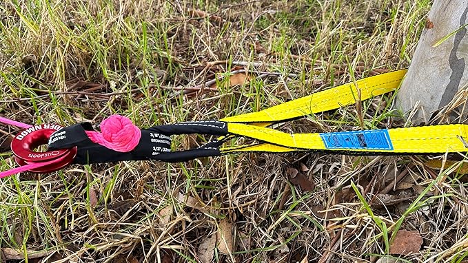 DOWN UNDER OUTDOORS Game/Log/4x4 Recovery Kit, Deer Drag, 650 ft of 9/32” (11,460 lbs) Winch Rope on Metal Reel, 2 Tree Savers, 2 Soft Shackles, 2 Snatch Rings, 2 Figure 8 Rings, Gear Bag